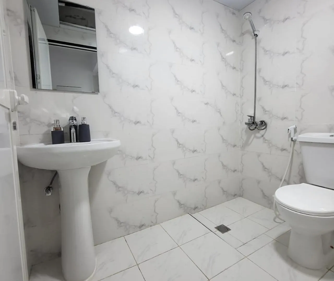 Staycation Full Studio Apartment 0619 Abu Dhabi