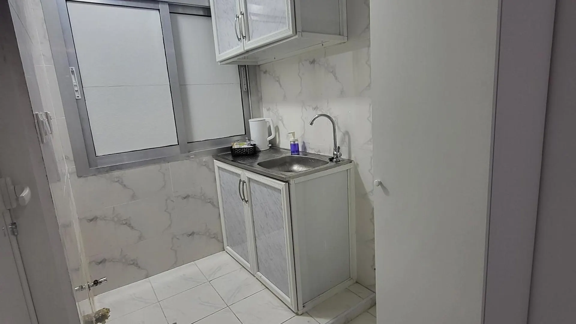 Staycation Full Studio Apartment 0619 Abu Dhabi